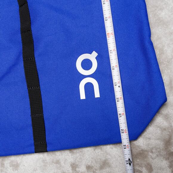 On Cloud Running Ambassador Tote Bag Pack Backpack Blue Black NEW - Picture 2 of 9